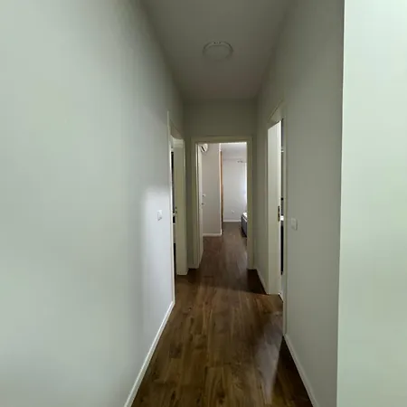 Comfort Center ティラナ