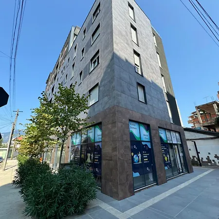 Comfort Center * ティラナ